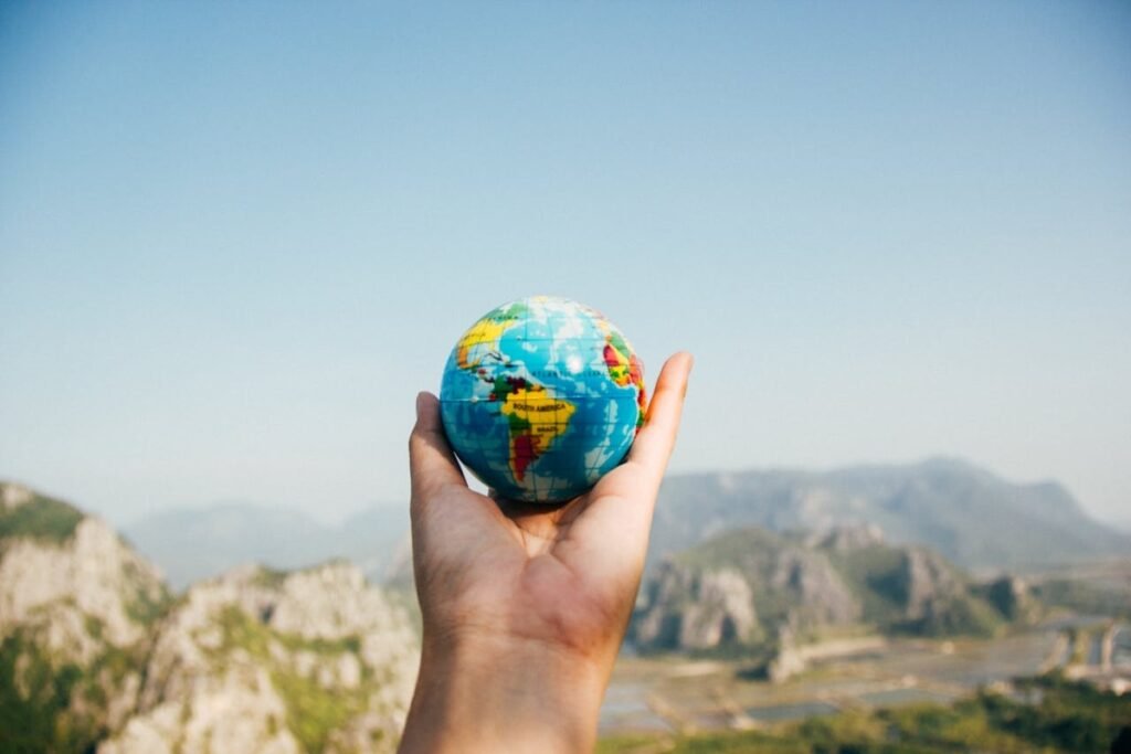 Travel Tools & Destinations 2025: From Travelocity to London